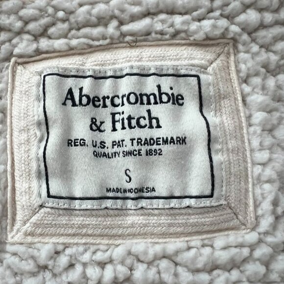 Abercrombie Soft and Easy Sherpa Lined Cardigan open front - Picture 5 of 9